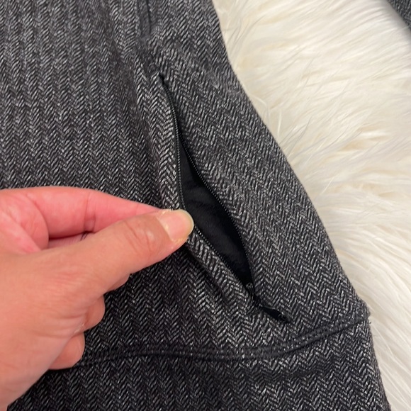 Lululemon Think Fast Long Sleeve Grey Pattern Sweater - Picture 12 of 16